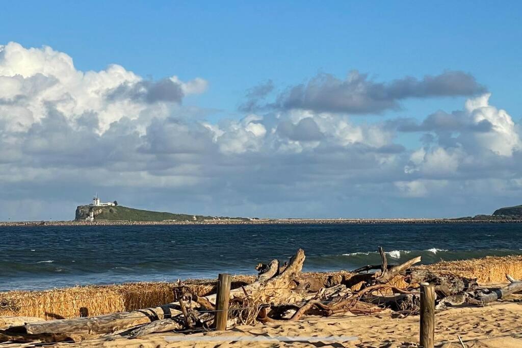 Beach House On Stockton Beach, Newcastle Villa Bagian luar foto